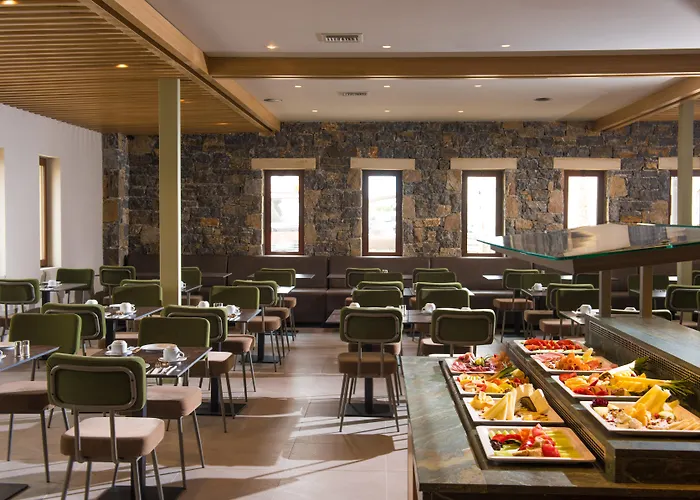 Petousis Hotel & Suites
