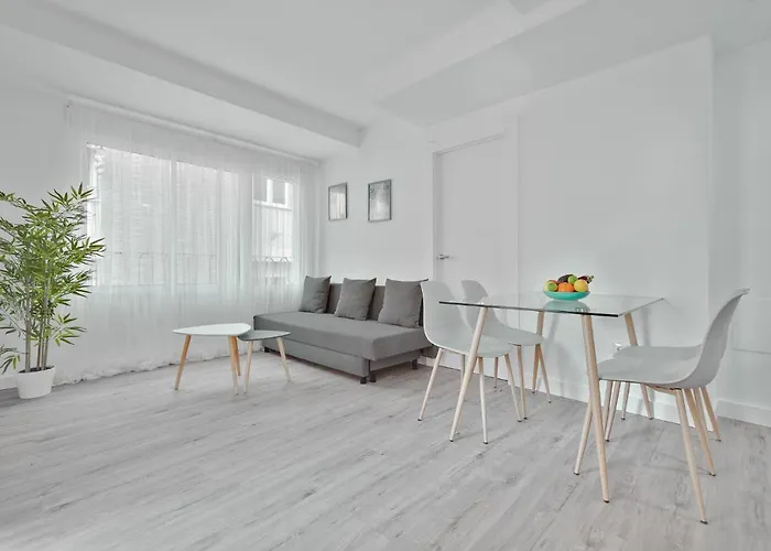 Hotel nahe College: Sevilla Alicante