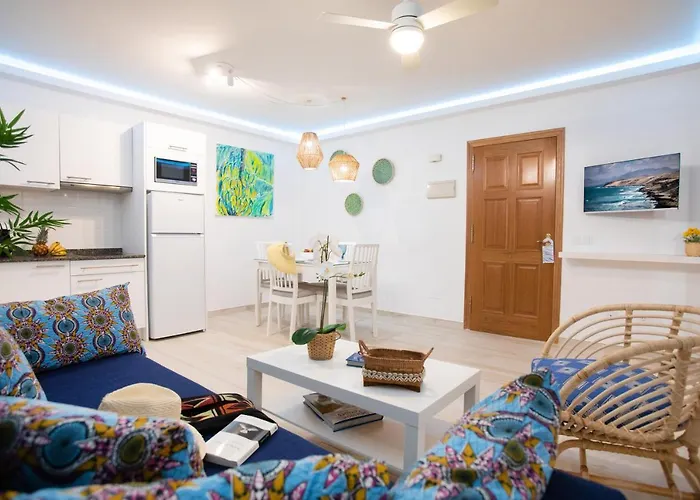 Altavista Apartahotel-Adults Only Over 14