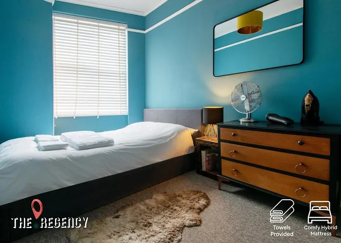 The Regency Central Modern Apartment
