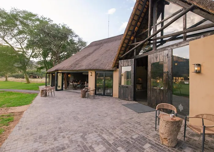 Ferienhaus: Okapuka Safari Lodge