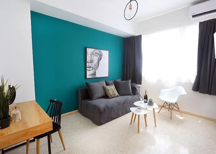 Old Town Hall Suites And Apartments