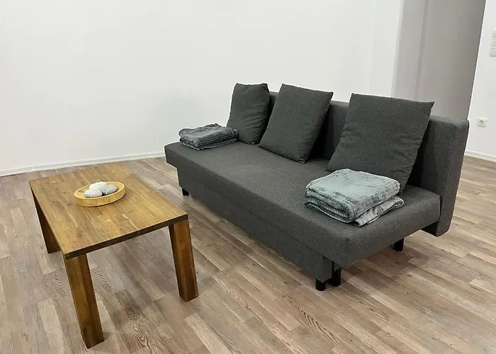 Leonardo Apartment