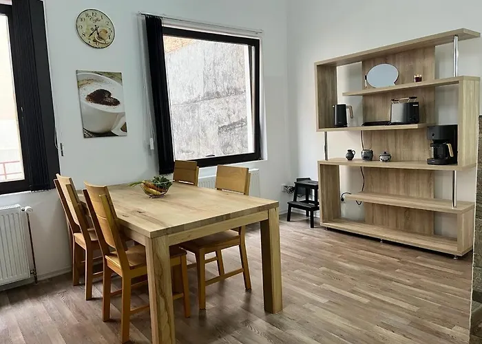 Leonardo Apartment