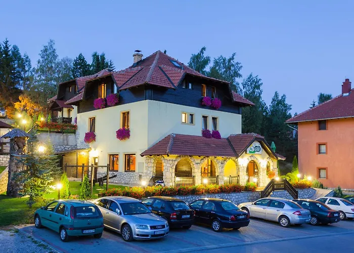 3 SterneHotel Guest House Vila Bajka