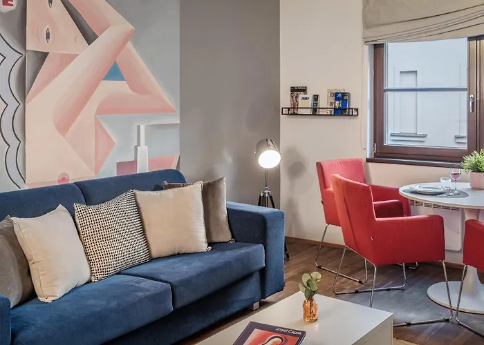 Ferienvermietung: 4 Arts Apartments By Adrez