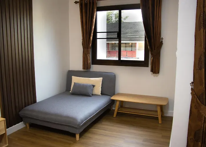 Thai Life Guesthouse Khaolak