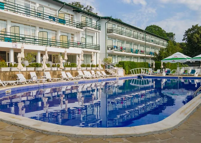 3-Sterne-Hotel: Kini Park Hotel All Inclusive & Free Parking