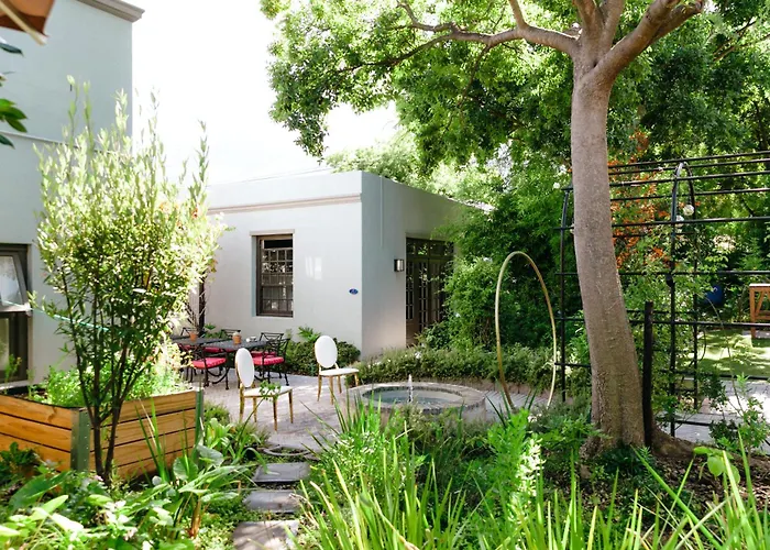 La Fontaine Boutique By The Oyster Collection