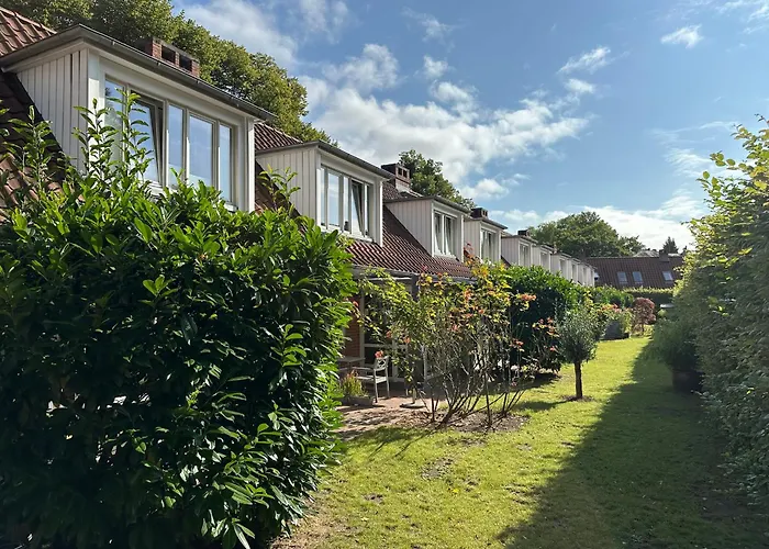 Ferienvermietung: Landhaus Jenischpark