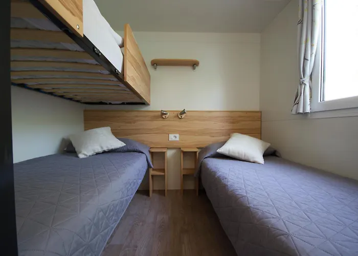 Hotel nahe College: Camping Santin