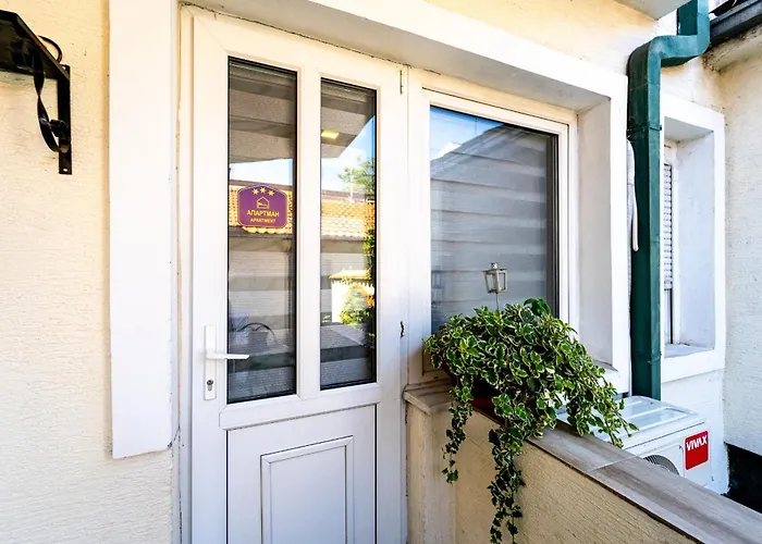 Pension Guide French House