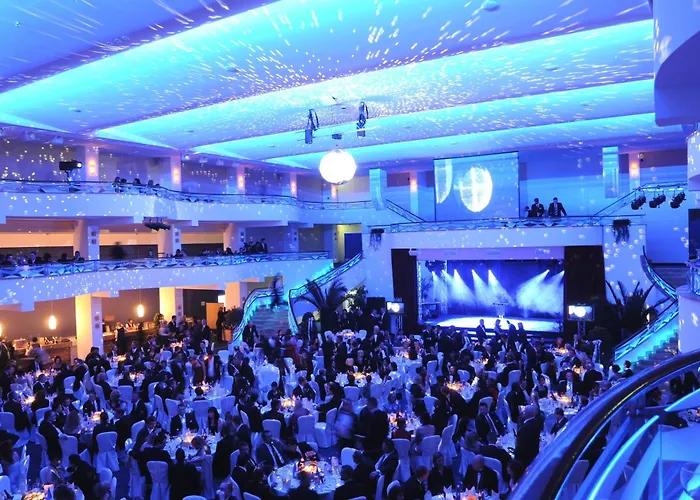 Hotel mit Tennis: La Strada Hotel