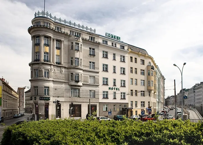3 SterneHotel Goldene Spinne