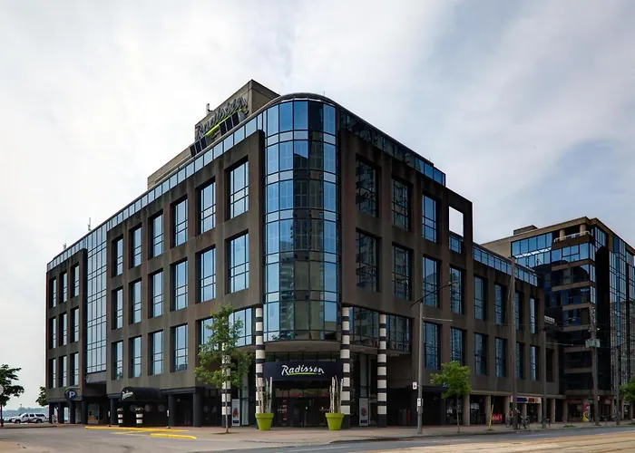 4 Sterne Hotels Radisson Blu Toronto Downtown