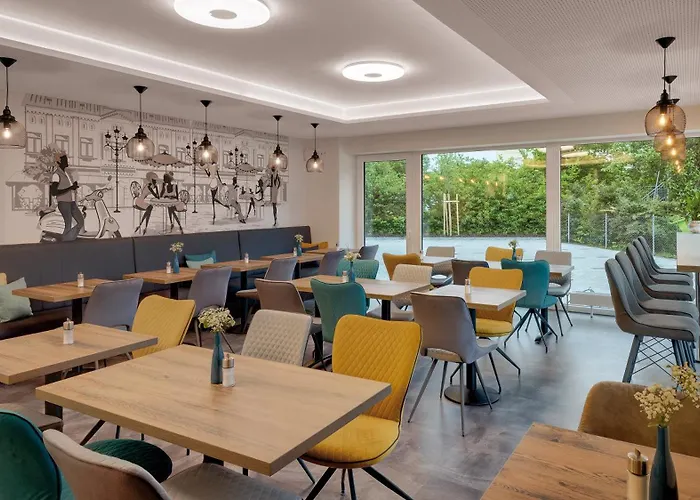 3-Sterne-Hotel: Amper Art Hotel