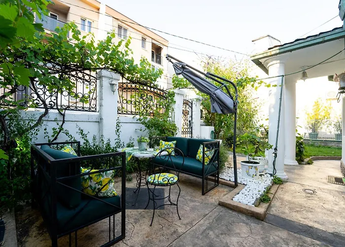 Pension Guide French House