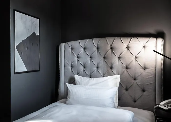 Hotel Belmont Classic