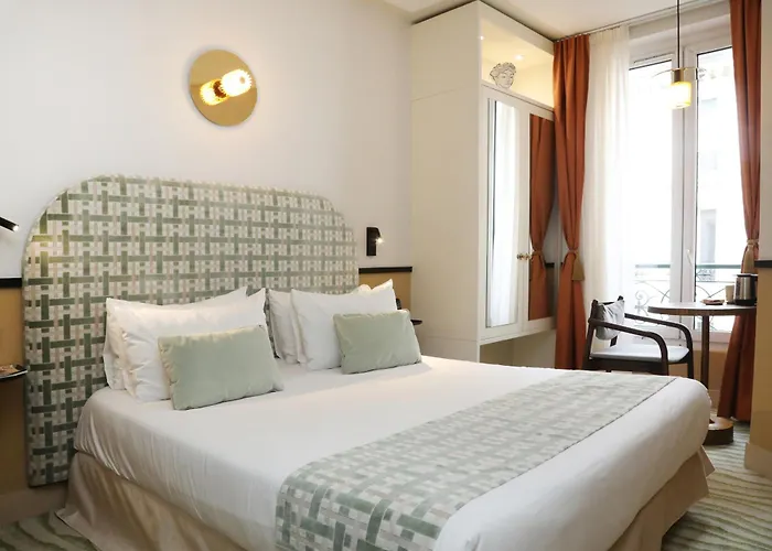Five Boutique Paris Quartier Latin
