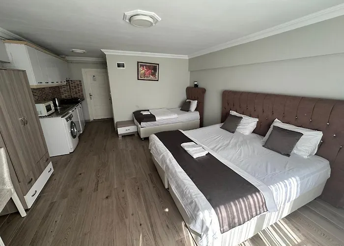 Black Bird Suite Hotel