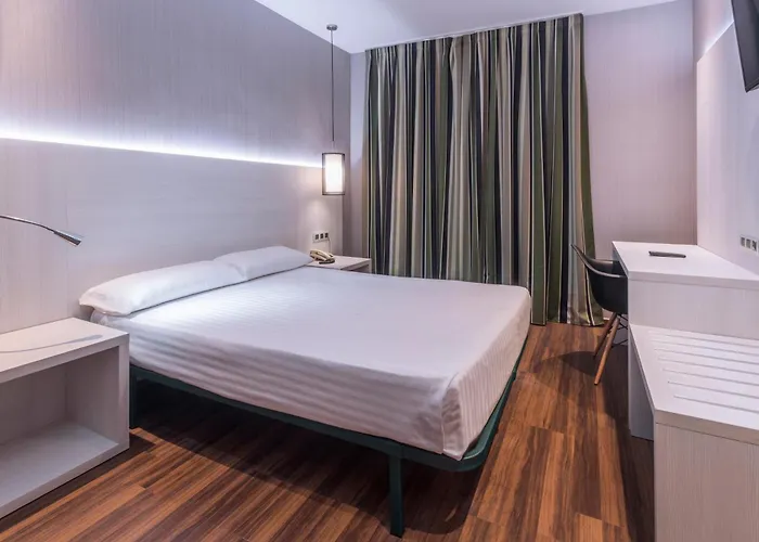 Hostal Operaramblas
