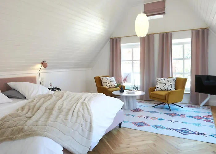 3-Sterne-Hotel: Five Rooms