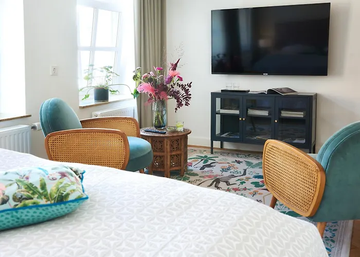 3-Sterne-Hotel: Five Rooms