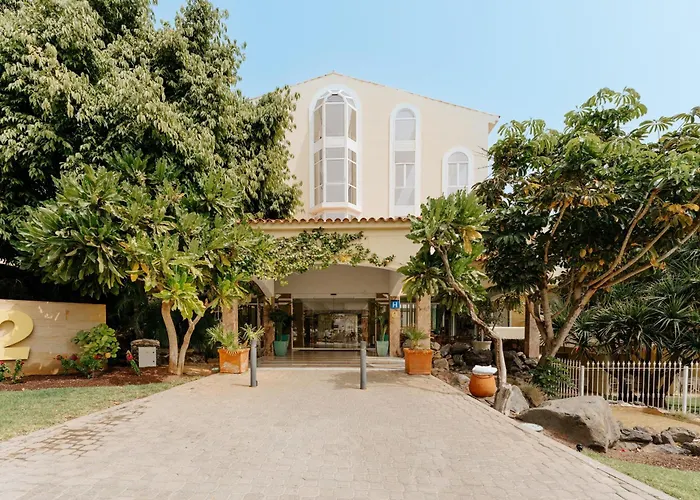 R2 Buganvilla & Spa
