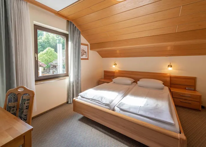 Günstiges Hotel: Café Pension Leistner