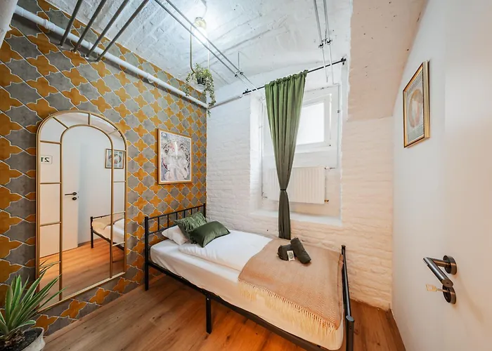 Hotel nahe College: Green Apartments