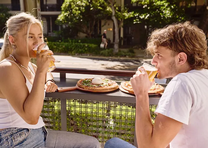 Hotel nahe College: The Pacific House