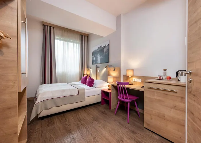 3-Sterne-Hotel: Hotel Junior By Max 70