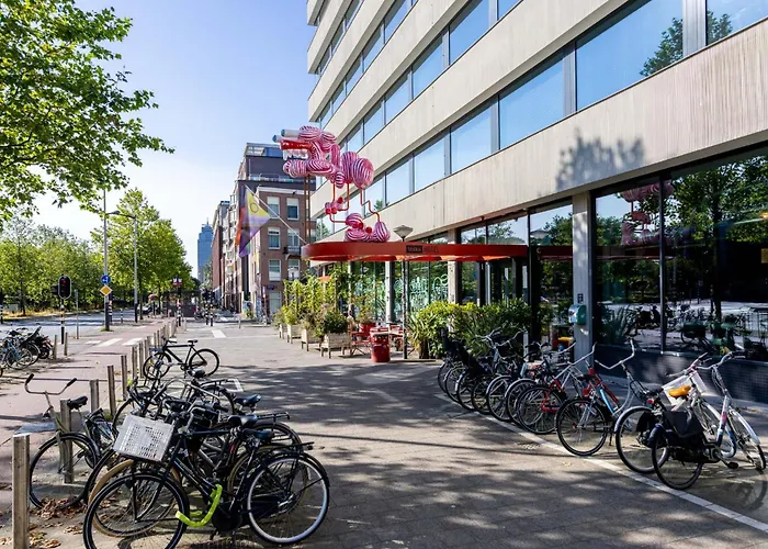 Ping Pong Hotel: Volkshotel