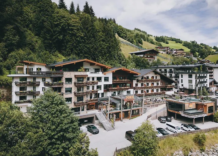 THOMSN-Alpine Rock Hotel