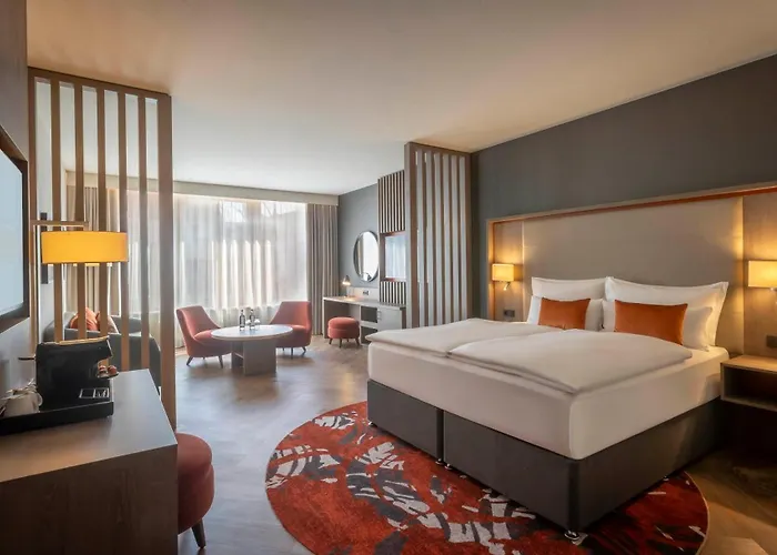 Hotel mit Pool: Clayton Hotel Dusseldorf City Centre