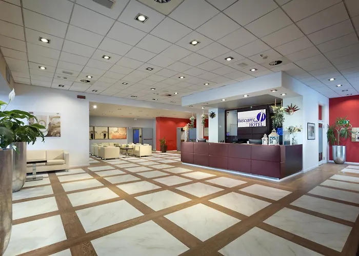 Hotel nahe College: Tuscany Inn