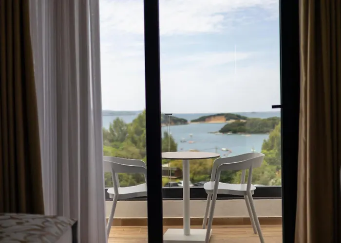 Bora Bora Hotel Ksamil