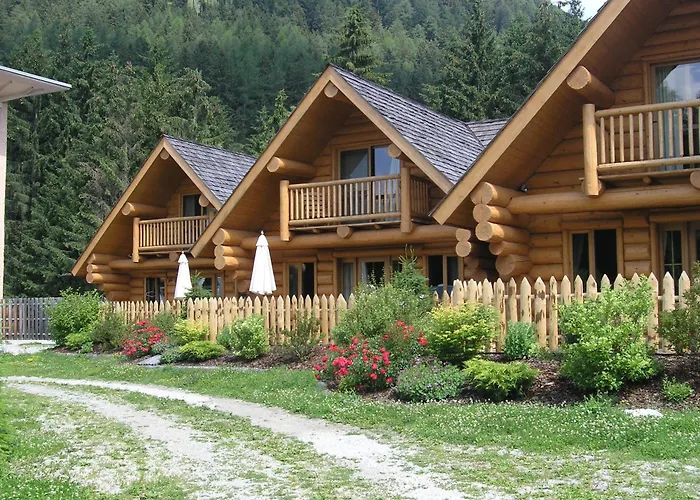 Jacuzzi-Hotel: Nancy'S Holiday Homes Dolomites