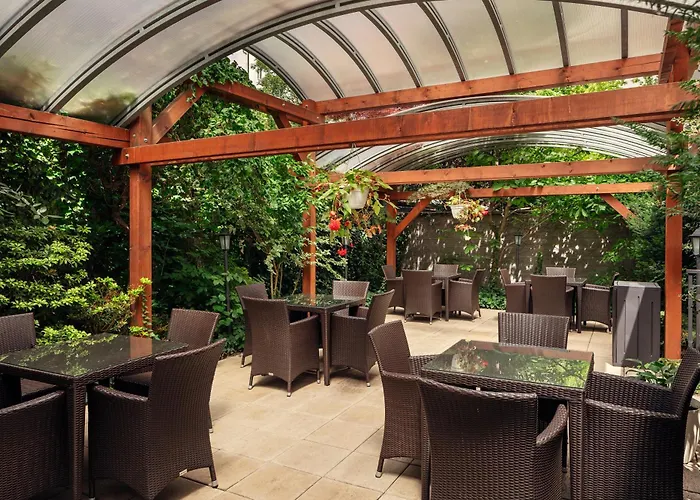 Resort: Alqush Downtown Hotel