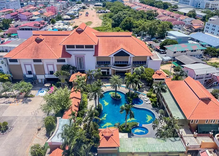 4-Sterne-Hotel: Eastern Grand Palace