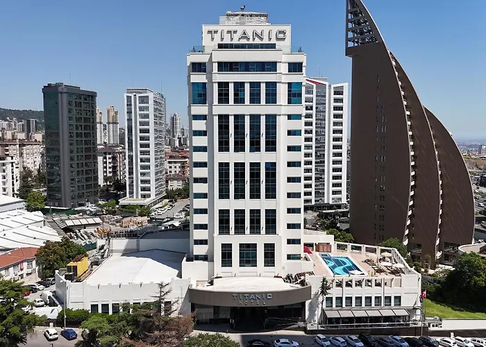 Hotel nahe Flughafen: Titanic Business Kartal