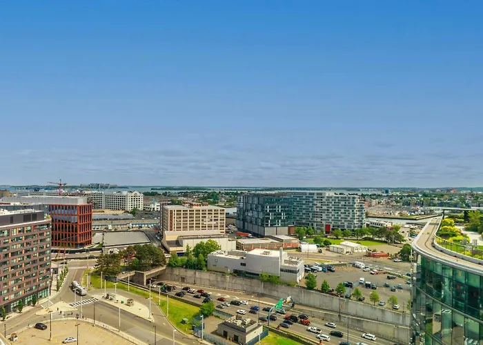 Renaissance Seaport District