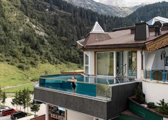 Hotel Neuhintertux 4 Sterne superior