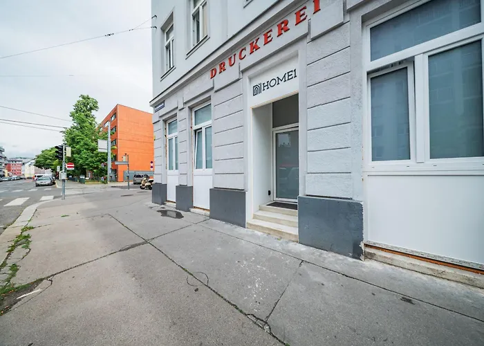 Herberge: Home1 - District Twelve Boutique Hostel