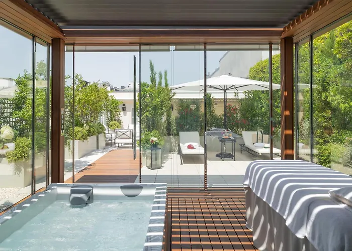 Jacuzzi-Hotel: Le Bristol Paris, Oetker Hotels