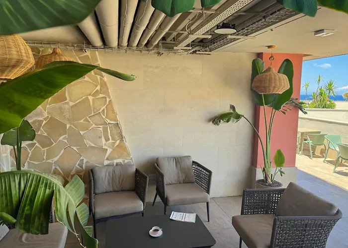 Qawra Palace Resort & Spa