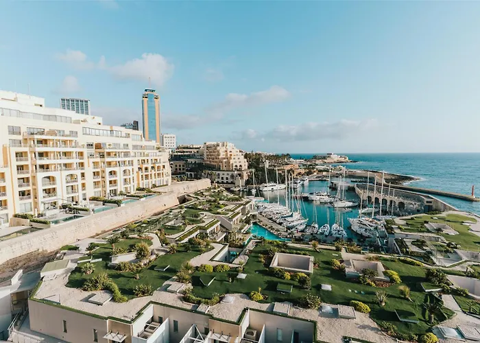 Hotel mit Pool: Cavalieri Hotel Malta, A Member Of Radisson Individuals