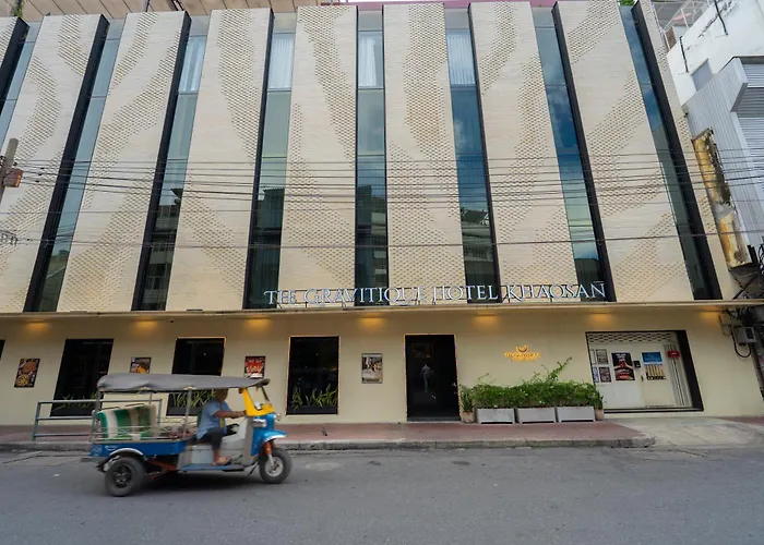 The Gravitique Hotel Khaosan
