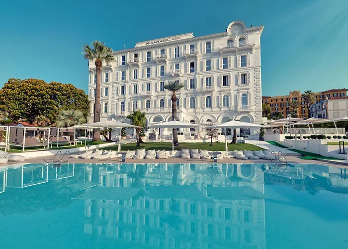 Hotel Am Strand Miramare The Palace Resort