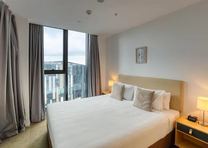 Ramada Suites By Wyndham Victoria Street West